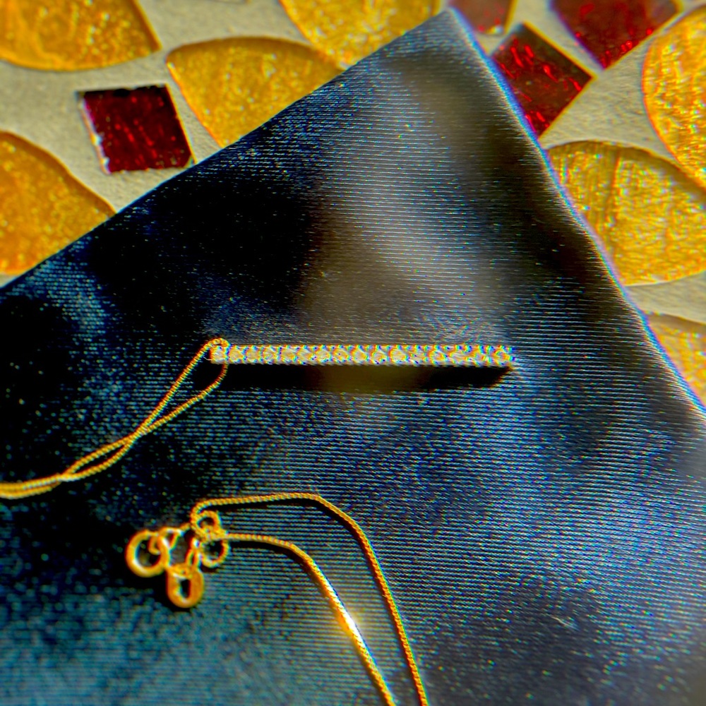 10k yellow gold necklace with diamond pendant